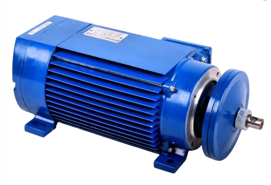 Małe silniczki elektryczne w rolnictwie: co warto wiedzieć przed zakupem