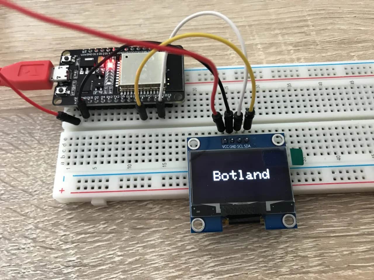 Jak podłączyć Arduino OLED i stworzyć pierwszy wyświetlacz graficzny